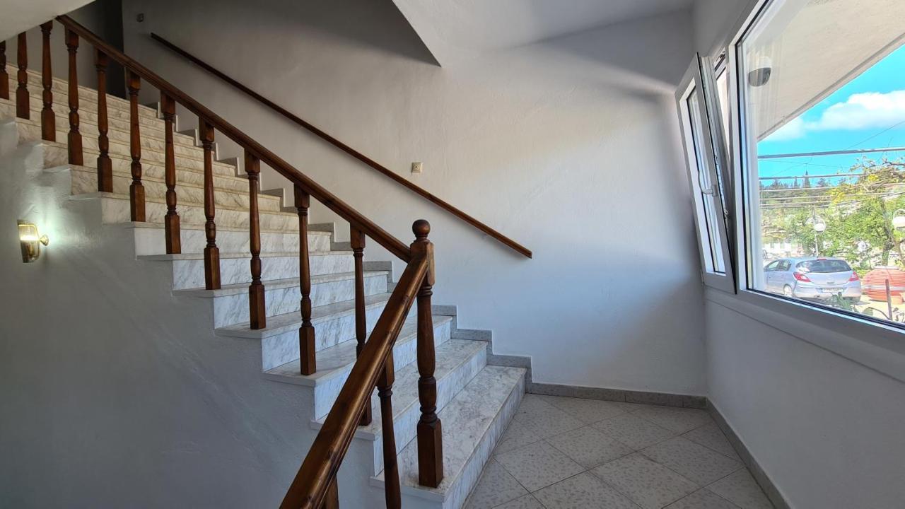 Amarandos Studios - Rooms & Apartments Marantochori Экстерьер фото