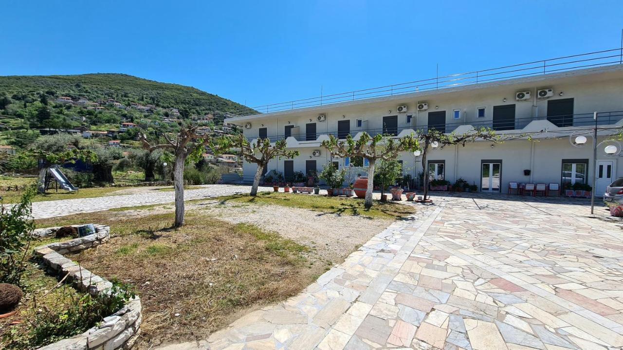 Amarandos Studios - Rooms & Apartments Marantochori Экстерьер фото