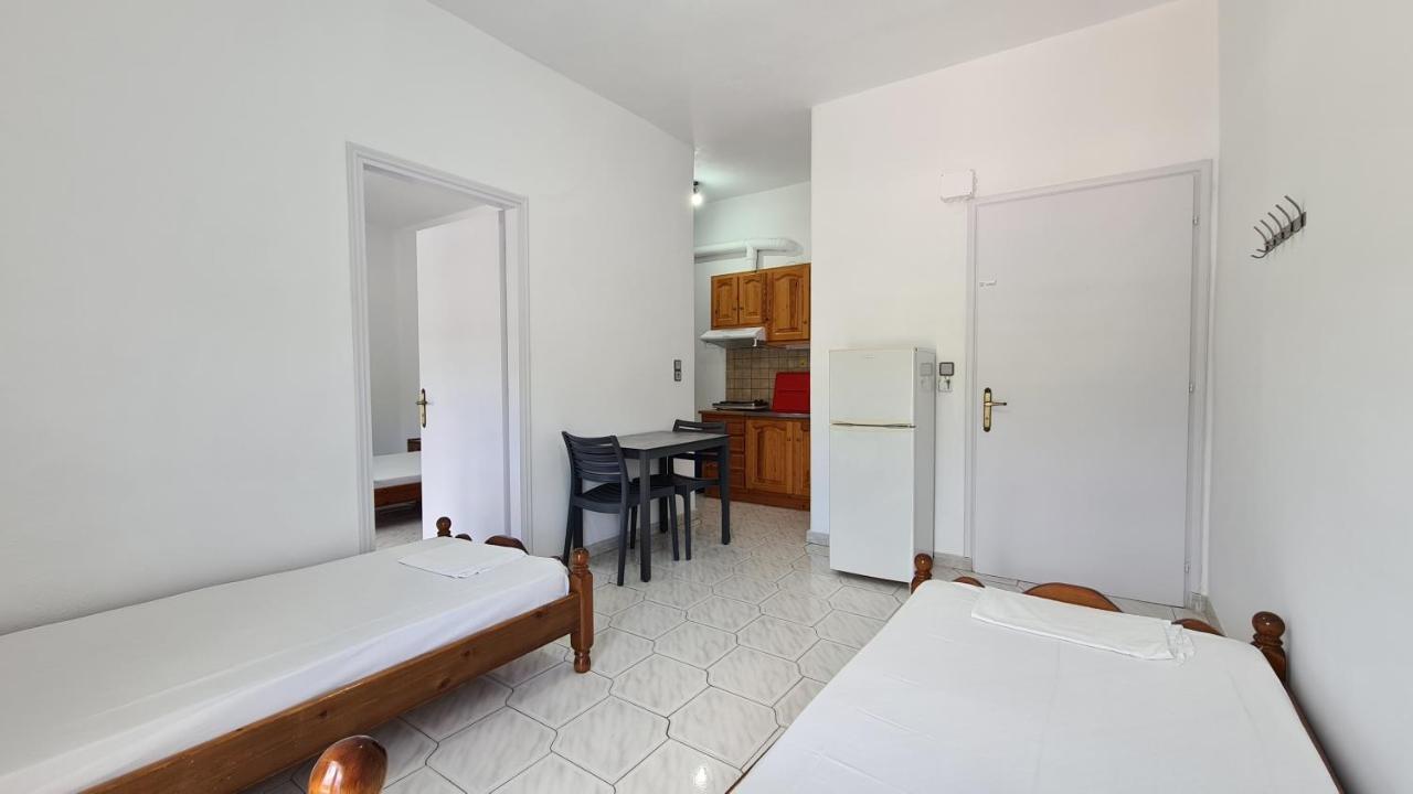 Amarandos Studios - Rooms & Apartments Marantochori Экстерьер фото